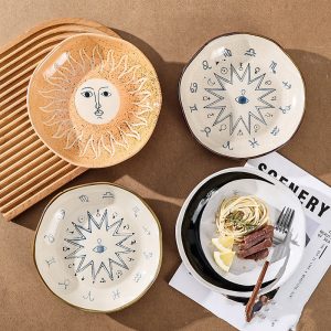 Assiette japonaise en grès brut, décor Soleil, Lune ou Constellation — Art de la table