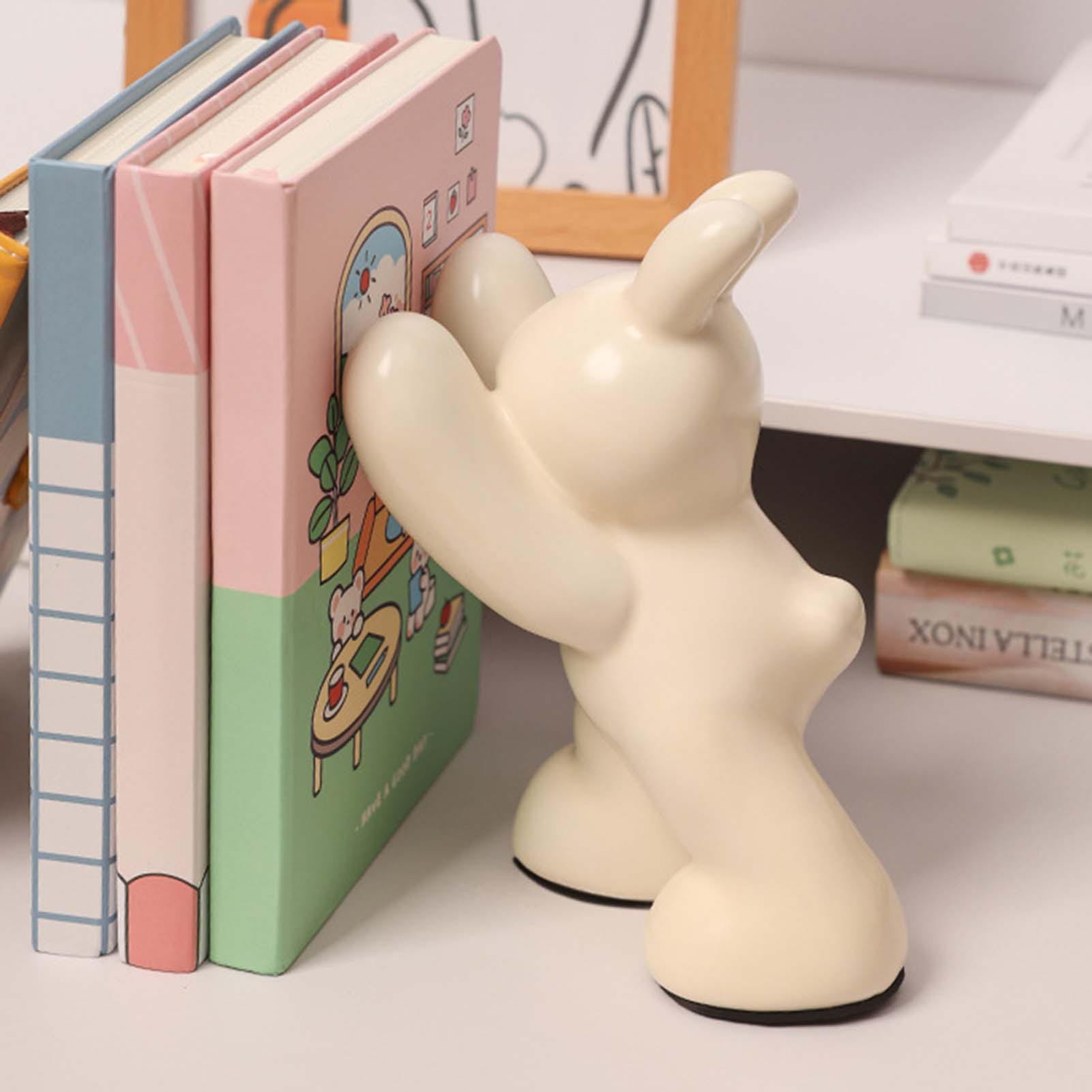 Serre-livres décoratif en céramique, motif lapin — Décoration d'intérieur Serre-livres décoratif en céramique, motif lapin — Décoration d'intérieur