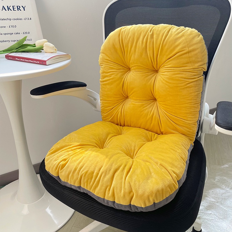 Coussin d'assise et dossier d'un seul tenant pour chaise — Décoration d'intérieur Coussin d'assise et dossier d'un seul tenant pour chaise — Décoration d'intérieur