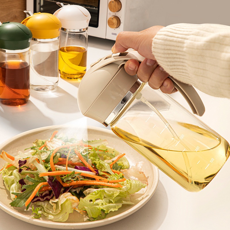 Huilier verseur et vaporisateur 500 ml, en verre — Cuisine Huilier verseur et vaporisateur 500 ml, en verre — Cuisine