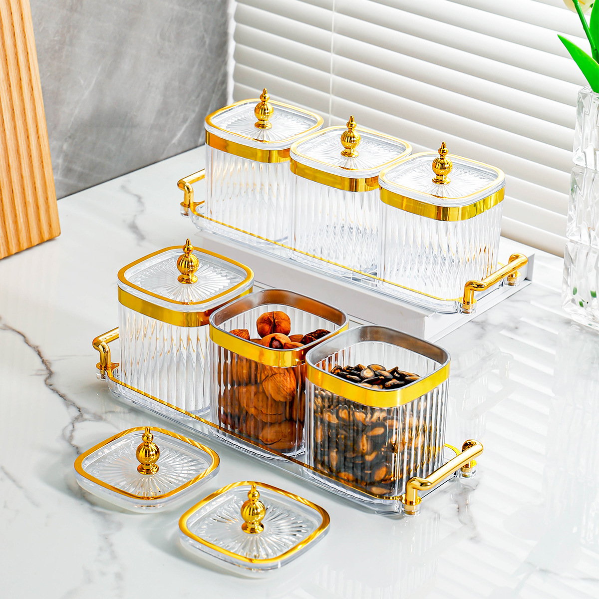 Set de 4 pots à épices hermétiques, couvercle doseur — Cuisine Set de 4 pots à épices hermétiques, couvercle doseur — Cuisine